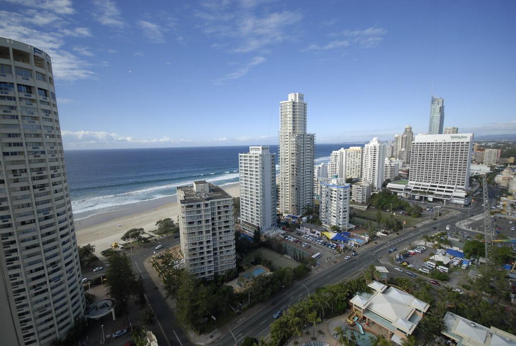 Gold Coast 2026: Property Cooling, AI Scams, and Job Shifts Explained
